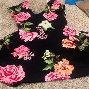 Dress with roses